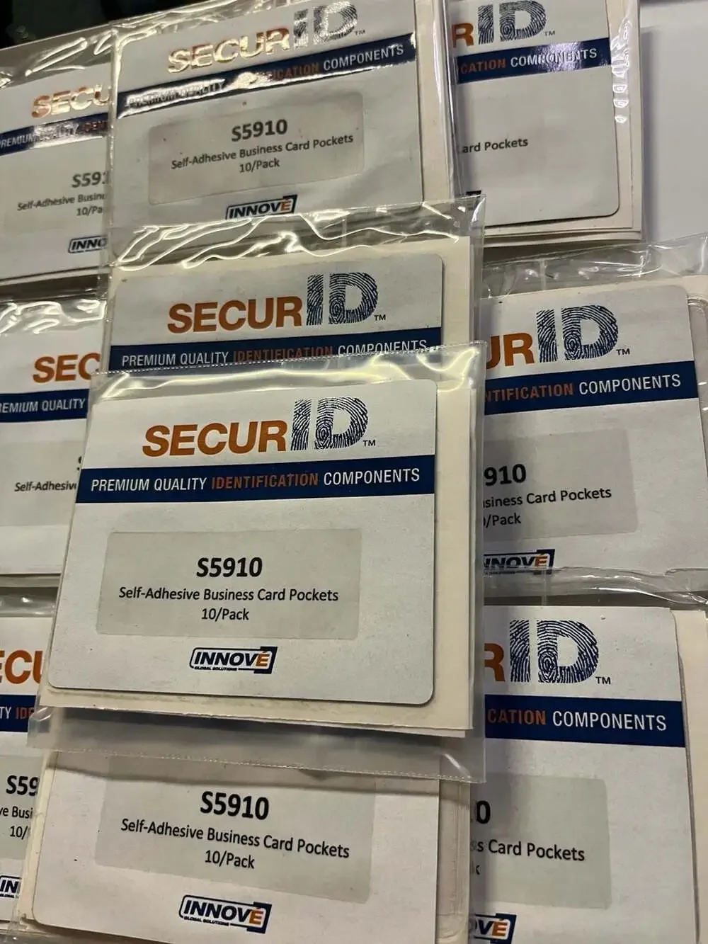 Innove SecurID S5910 Self-Adhesive Business Card Pockets, 100 card pockets